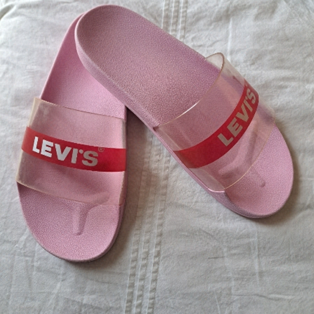 LEVI'S PINK SLIDES summer sandals shoes slip on beachy coastal swim flip flop 9